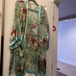 Chico’s kimono floral print